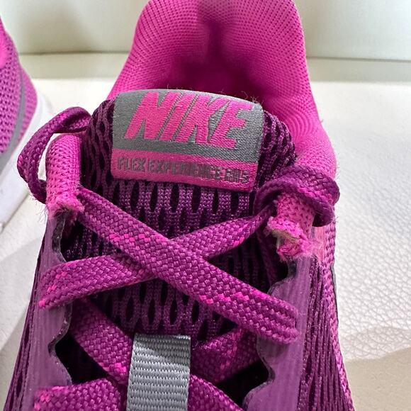 Nike Women's Flex Experience RM 5 Running Shoes - Size 6 - Picture 5 of 9